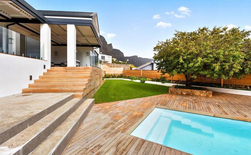 4 Bedroom Property for Sale in Camps Bay Western Cape
